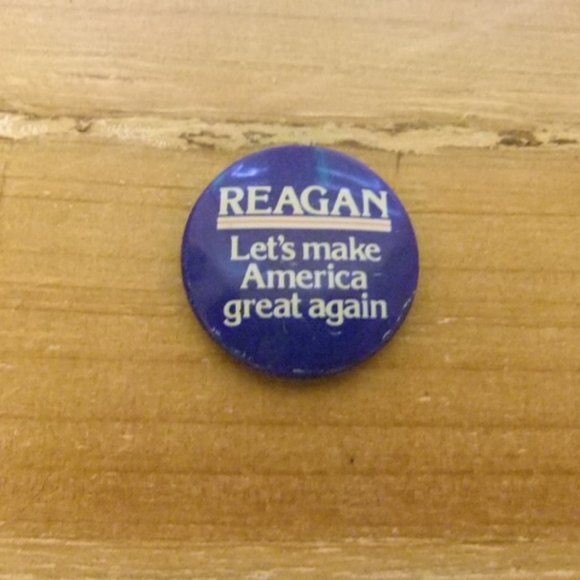 "Let's make America great again" Ronald Reagan Pin - Picture 3 of 3